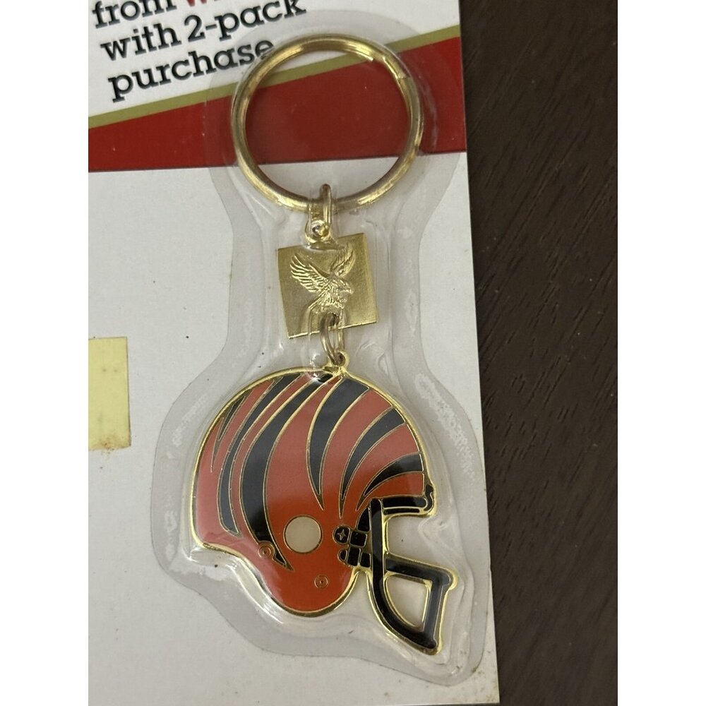 Lot 15 Vintage 1988 Cincinnati Bengals Winston Helmet Keychains Sealed Promo - Picture 2 of 4